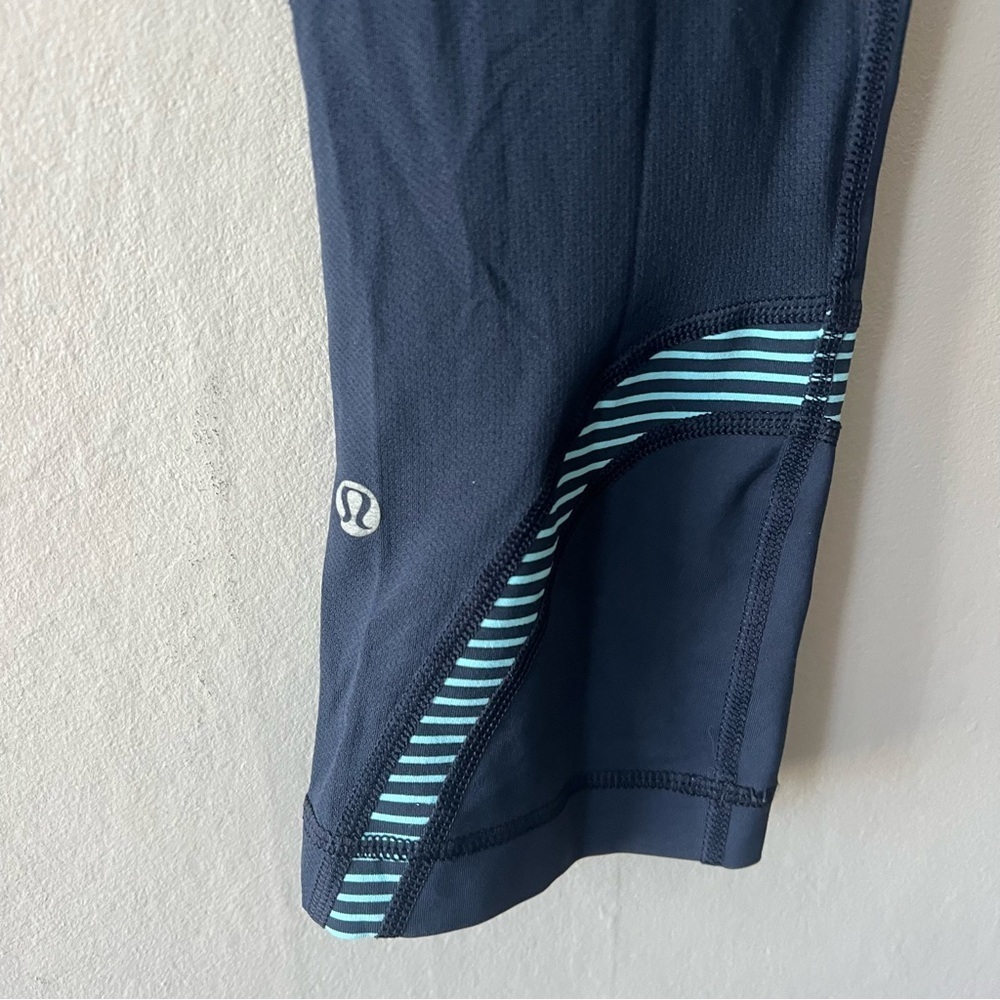 Lululemon Run: Inspire Crop II Navy Blue Leggings Size Small - Picture 5 of 6